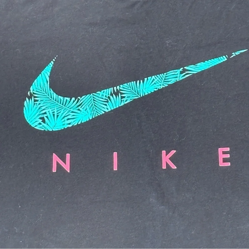 Nike Shirt sz Sm Preown